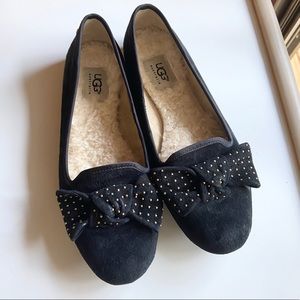 UGG Flat shoe